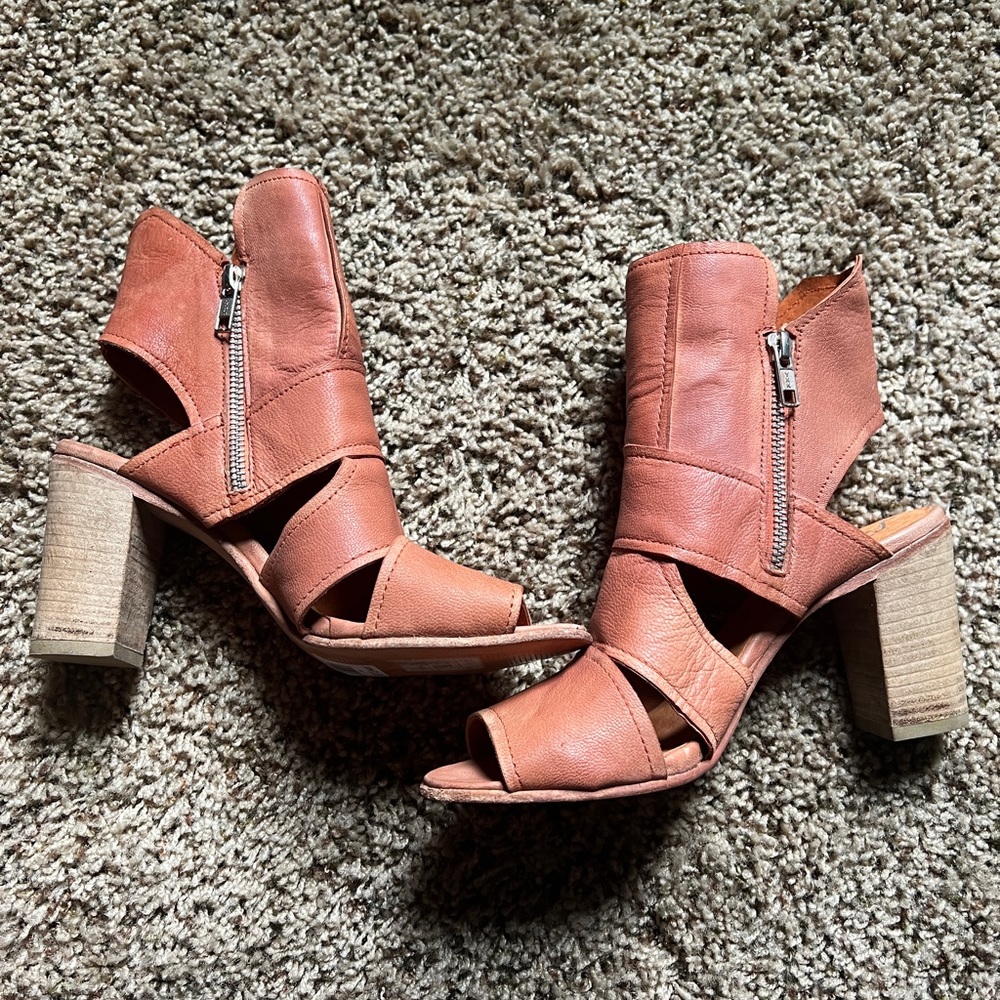 Free People Effie Block Heal Sandals